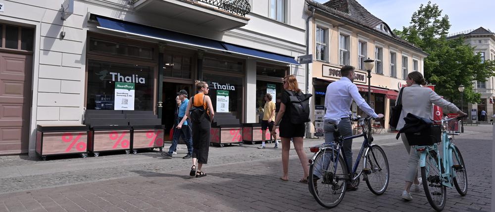 Thalia am neuen Standort und nebenan der Literaturladen Wist. 
