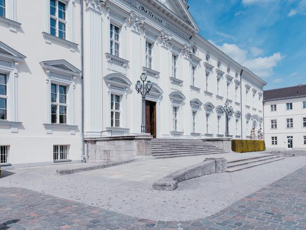 VERWENDUNG NUR FÜR WITTE - BELLEVUE - MERZ WEG ZUR MACHT