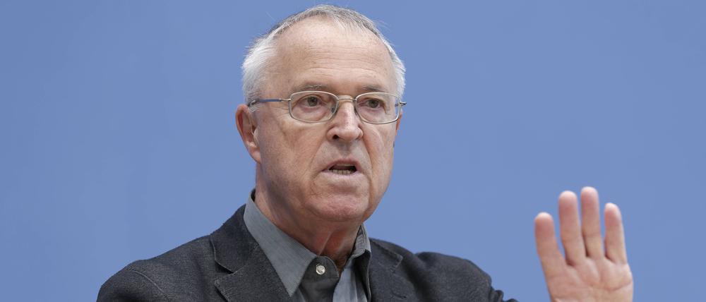 Mit öffentlichen Ratschlägen an seinen Nachfolger will sich Hans Eichel, Bundesminister a.D., zurückhalten. 