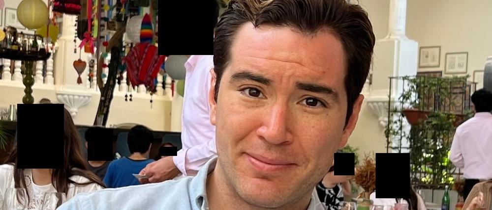 Die Polizei Berlin sucht nach Aleph Christian von Fellenberg Palma. Nach dem Verschwinden des Geschäftsmanns Aleph Christian von Fellenberg Palma am Osterwochenende hat ein Spürhund der Polizei seine Smartwatch im Tiergarten gefunden.
