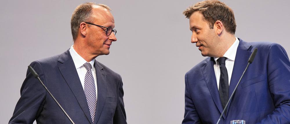 Friedrich Merz (links) und Lars Klingbeil geben eine Pressekonferenz.