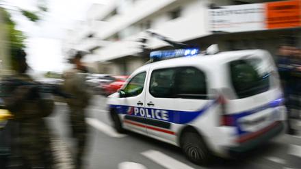 Die Polizei konnte das Entführungsopfer in einer außerordentlichen Aktion befreien und fünf Tatverdächtige festnehmen. (Archivbild)