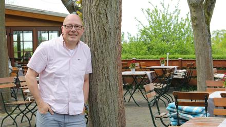 Kades Restaurant "Am Pfingstberg" in Potsdam. Mario Kade ist einer der wenigen Gastronomen in Potsdam, die seit mehr 35 Jahren durchgehalten haben.