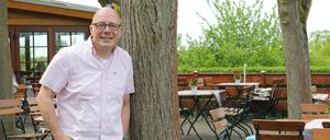 Kades Restaurant "Am Pfingstberg" in Potsdam. Mario Kade ist einer der wenigen Gastronomen in Potsdam, die seit mehr 35 Jahren durchgehalten haben.