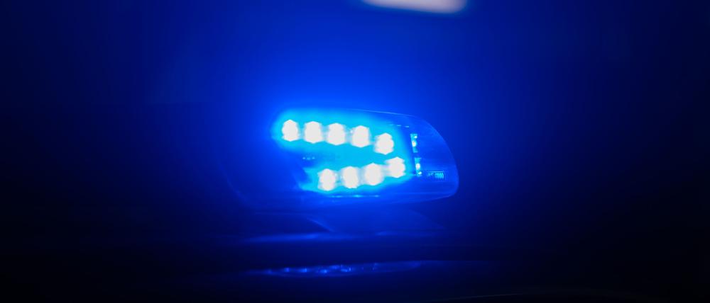 Ein 21-Jähriger ist in Berlin durch vier Messerstiche verletzt worden. (Symbolbild)