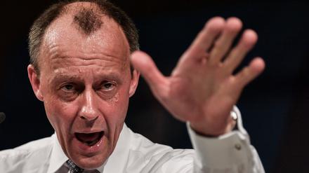 So soll er die Säle wieder rocken - Friedrich Merz in Vor-Coronatagen