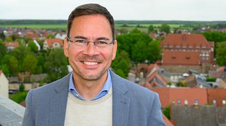 Christian Hartphiel (SPD) setzte sich bei der Bürgermeisterwahl in Templin in der Uckermark gegen den AfD-Bewerber durch. 