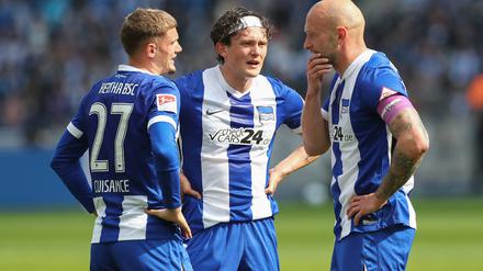 Wer bleibt? Wer geht? Michael Cuisance (links) bleibt bei Hertha. Bei Fabian Reese und Toni Leistner ist es noch ungewiss.