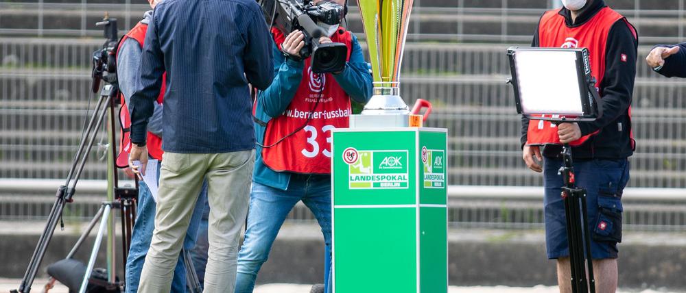 Das Objekt der Begierde: Der Berliner Landespokal.