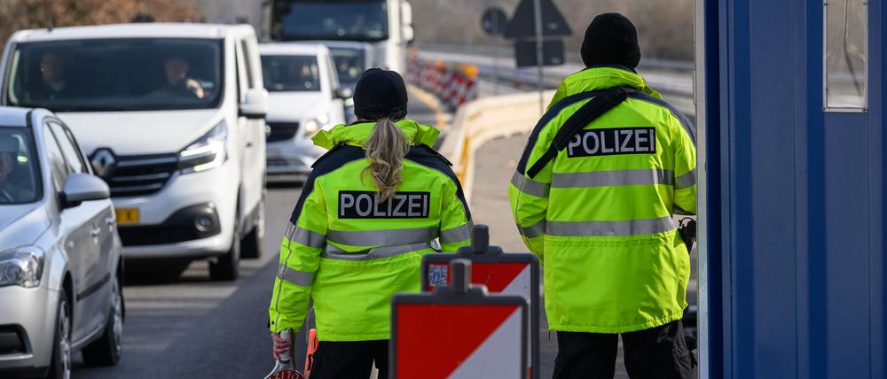 Feste Kontrollen an der deutsch-polnischen Grenze gibt es seit Herbst 2023. (Archivbild)