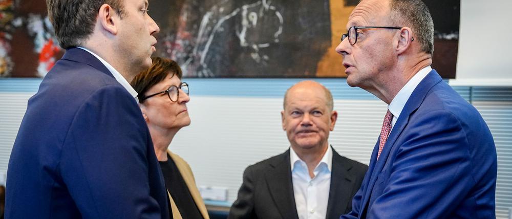 Merz besuchte am Abend vor der Kanzler-Wahl die SPD-Fraktion.