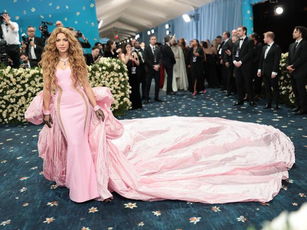 Shakira attends the Met Gala, an annual fundraising gala held for the benefit of the Metropolitan Museum of Art's Costume Institute with this year's theme 'Superfine: Tailoring Black Style,' in New York City, New York, U.S., May 5, 2025. REUTERS/Mario Anzuoni
