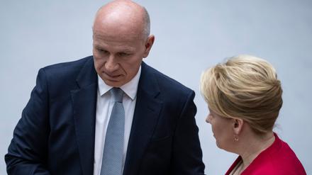 Kai Wegner fiel bei der Wahl zum Regierenden Bürgermeister im Abgeordnetenhaus zweimal durch. (Archivbild) 