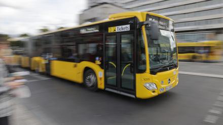 Ein Bus der Berliner Verkehrsbetriebe (BVG).