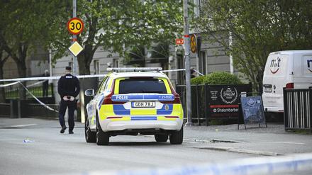 Der abgesperrte Tatort einer Schießerei in Uppsala. 