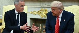 US-Präsident Donald Trump mit Kanadas Premier Mark Carney im Oval Office. 