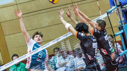 Lovis Homberger (links) bleibt.