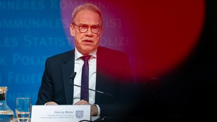 Thüringens Innenminister Georg Maier (SPD) begrüßt den Vorstoß Dobrindts, der Bundeswehr bei Drohnen mehr Kompetenzen zu geben.