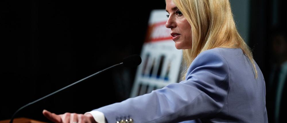 Erfolg für Trumps Justizministerin Pam Bondi: Anti-Drogenbehörden ist ein großer Schlag gegen den illegalen Drogenhandel gelungen.