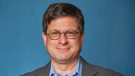 Gideon Botsch vom Moses Mendelssohn Zentrum für Europäisch-Jüdische Studien nimmt an der Podiumsdiskussion „Rechte Hochburgen in West- und Ostdeutschland - Geschichte und Gegenwart“ teil.