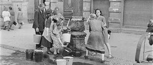 Berlin 1945. Wasserversorgung der Bevölkerung.