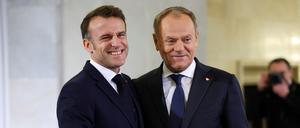 Schulterschluss zwischen Frankreichs Präsident Macron und Polens Premierminister Tusk, hier in Warschau am 12. Dezember 2024