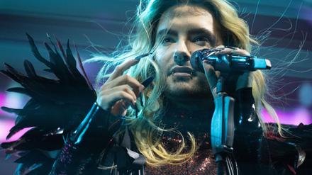 Bei einer Reise nach Warschau legte Tokio-Hotel-Sänger Bill Kaulitz in seiner alten Heimat in Sachsen-Anhalt einen Stopp ein. (Archivbild)