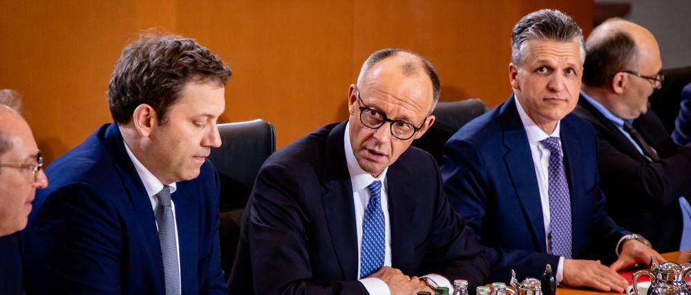 Auch die erste Kabinettssitzung am Dienstagabend fand wegen des nötig gewordenen zweiten Wahlgangs viel später statt als geplant.