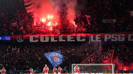 Die Fans von PSG feiern den Einzug ins Finale der Champions League.
