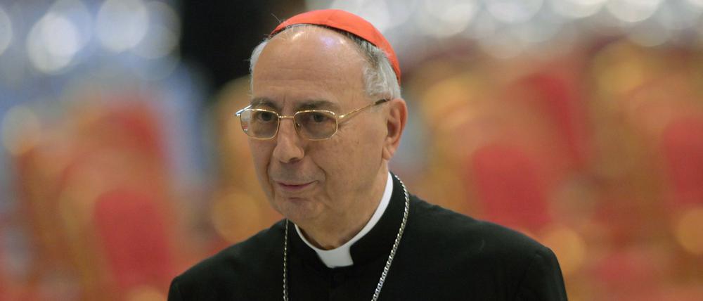 Kardinal Dominique Mamberti wird den neuen Papst verkünden.