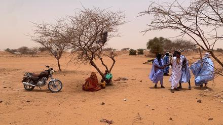 Keine Unterkunft: Flüchtlinge aus Mali müssen am Dorfrand oder in der Wüste ausharren.
