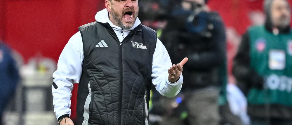 0:2 im Hinspiel: Union-Coach Steffen Baumgart hatte im Januar wenig Grund zur Freude. 