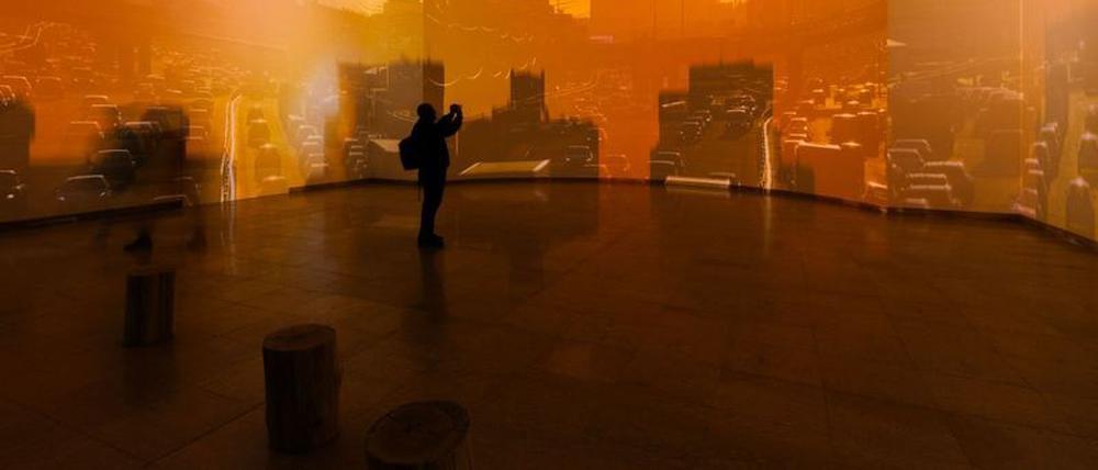 Die Rundum-Videoprojektion im deutschen Pavillon. Sie zeigt die anstehenden Hitze-Extreme an Beispielen bekannter städtischer Plätze.