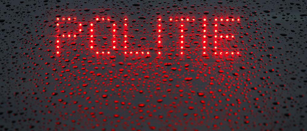 Das niederländische Wort für Polizei lautet „Politie“. (Symbolbild)