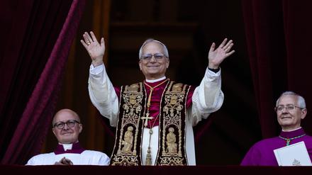 Der Papst, eine „weltweit hörbare Stimme, die Brücken baut“. 