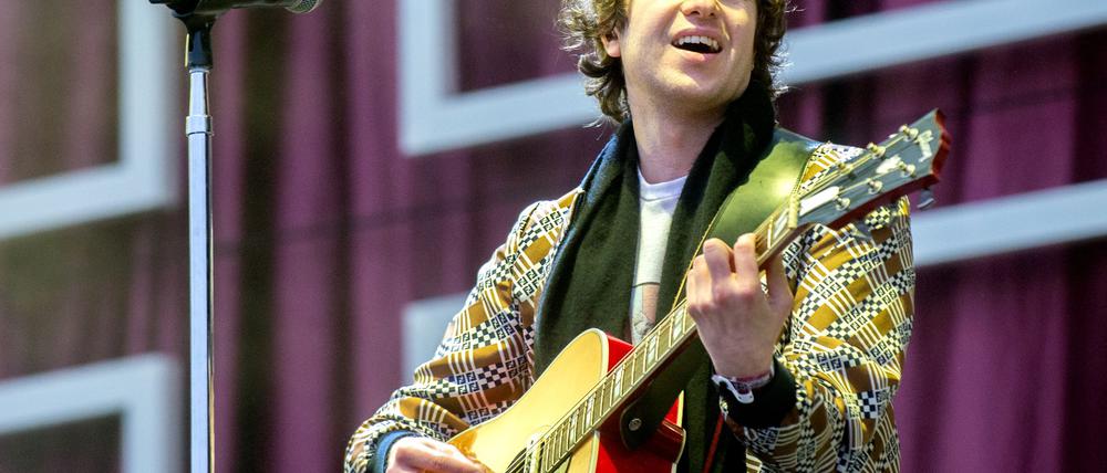Seine ersten Songs schrieb Kooks-Frontmann Pritchard als Teenager – noch heute singt er auf großen Bühnen Hits wie „Naïve“. (Archivbild)