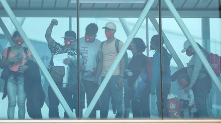 Aus den USA abgeschobene Migranten in Venezuela. 