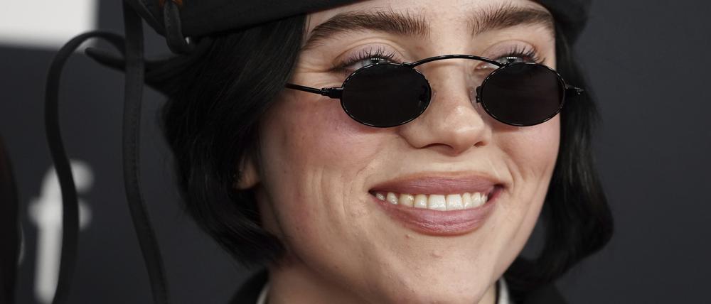 2.2.2025, USA, Los Angeles: Billie Eilish kommt zur 67. Grammy-Verleihung.