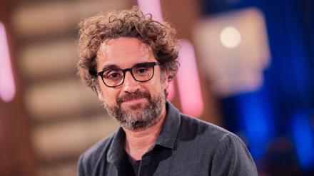 Schauspieler Oliver Wnuk blickt seit einem Einbruch bei ihm anders auf materielle Dinge. (Archivbild)