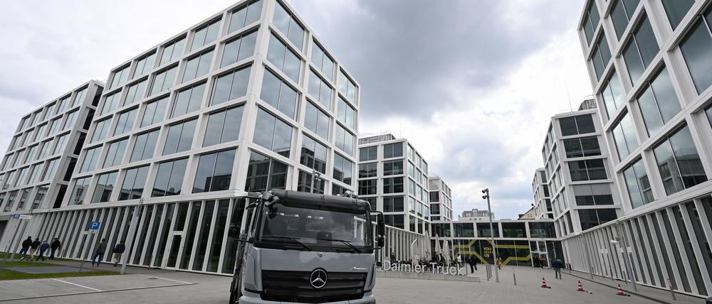 Daimler Truck will die Kosten in Deutschland senken.