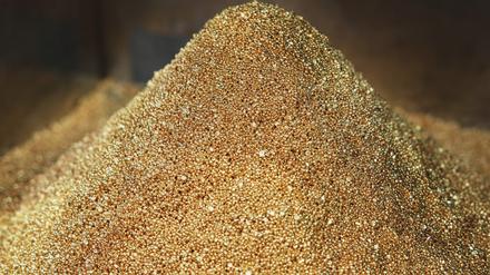 Frisch raffiniertes Goldgranulat