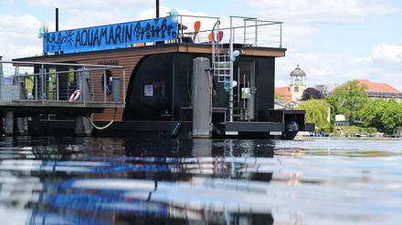 In Potsdam legt ab kommender Woche ein Hausboot für die psychische Behandlung von Kindern ab.