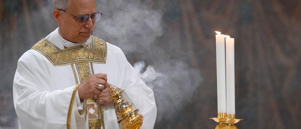 Am Morgen nach seiner Wahl zelebrierte der neue Papst eine Messe in der Sixtinischen Kapelle.