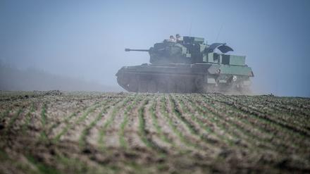 Wieviele Panzer Deutschland in die Ukraine liefert, soll künftig nicht mehr im Internet zu lesen sein.