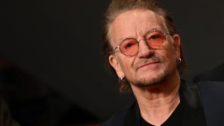 Die getönte Brille ist sein Markenzeichen: Bono wird 65 Jahre alt. (Archivbild)