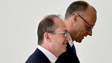 Merz und Dobrindt im Bundestag. 