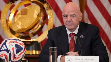 Das Fifa-Council mit Präsident Gianni Infantino will Rassismus noch schärfer bestrafen.