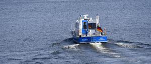 Der Sommer ist für die Wasserschutzpolizei Hauptsaison. (Symbolbild)