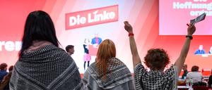 Auf dem letzten Bundesparteitag der Linken in Chemnitz traten einige Delegierte mit sogenannten Palästinensertüchern auf. 