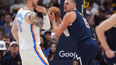 Hartenstein und Jokic lieferten sich intensive Zweikämpfe.